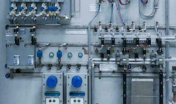 Директор сервисного центра "SFERA" 